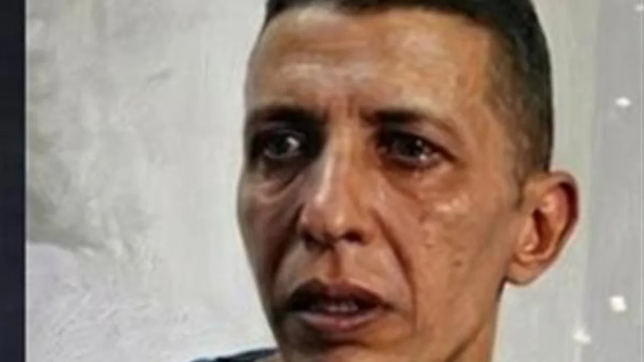 نهاية المعاناة.. لم شمل شاب بوالدته بعد أربعين عاماً من الغياب